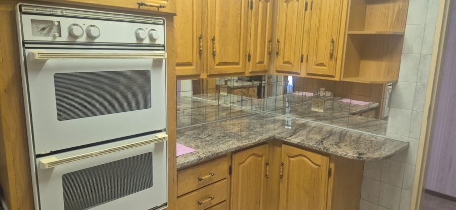 3 Bedroom Property for Sale in Generaal De Wet Free State